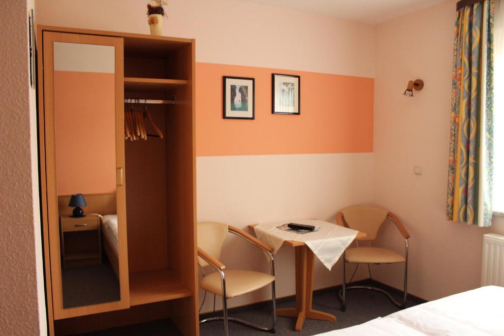 Pension Garni Zum Felsenkeller Nordhausen Camera foto
